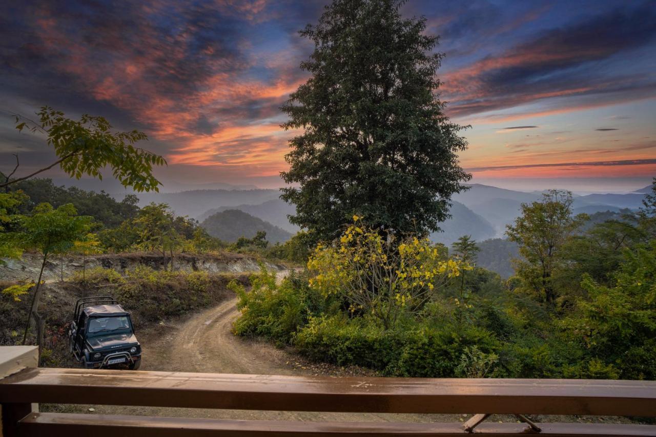 Lahermitage Resort Lansdowne Dış mekan fotoğraf