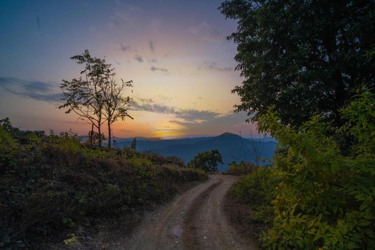 Lahermitage Resort Lansdowne Dış mekan fotoğraf