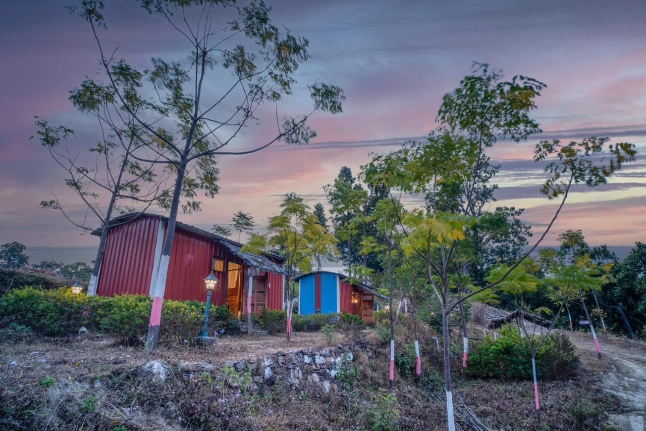 Lahermitage Resort Lansdowne Dış mekan fotoğraf