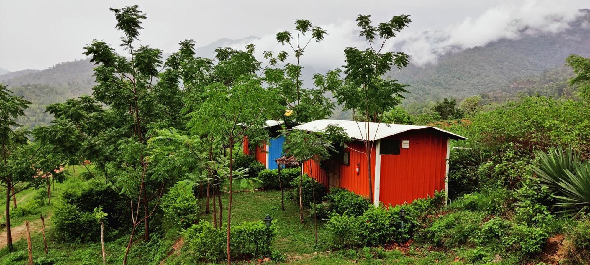 Lahermitage Resort Lansdowne Dış mekan fotoğraf